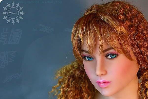 realistic female sex doll