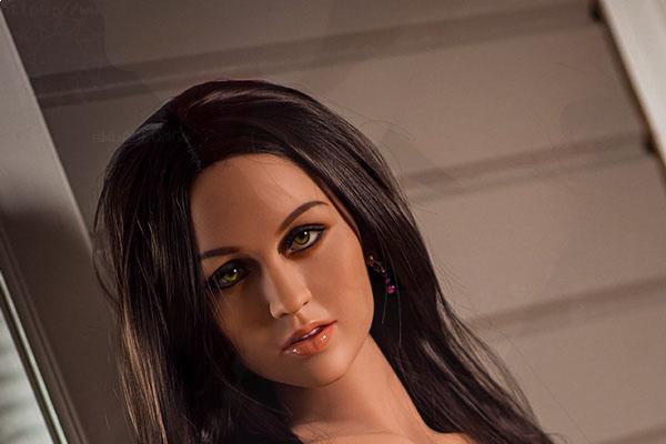 very realistic sex doll